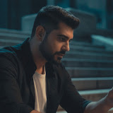 غلاف ألبوم إبن  غريب